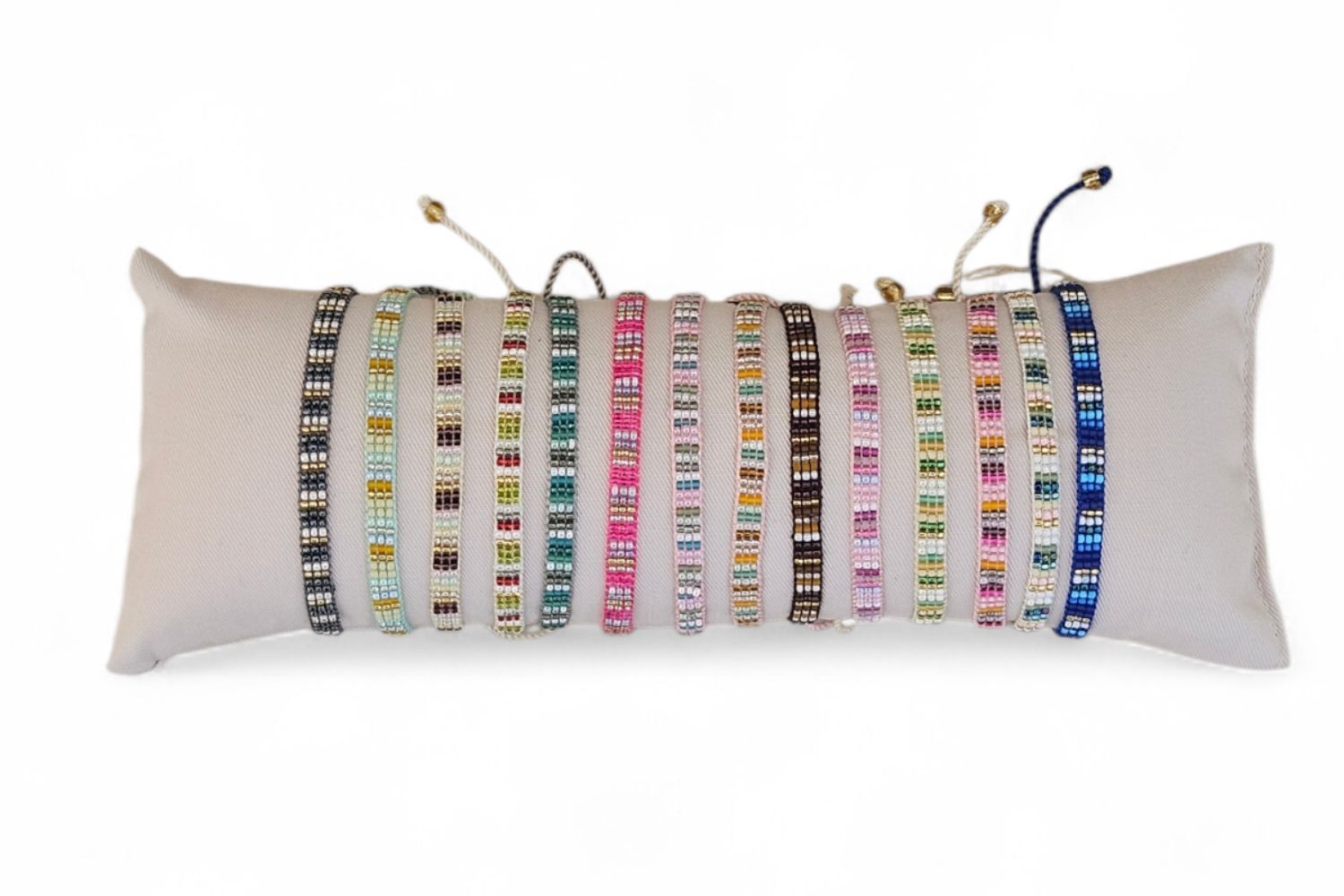 PACK PULSERAS 27